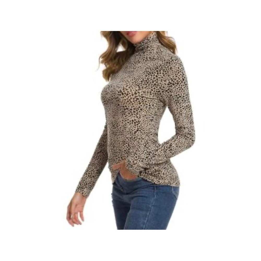 Long Sleeve Fitted Leopard Print Top Layering Medium